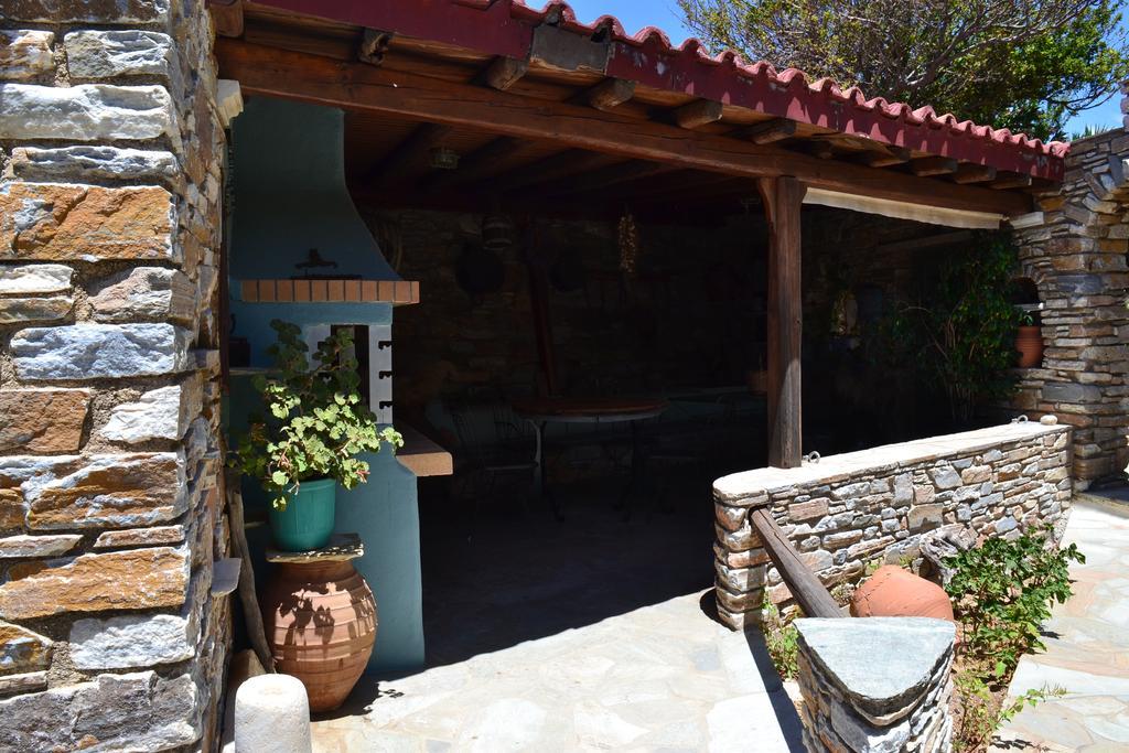 Stelios Zalonis Apartments Tínos エクステリア 写真